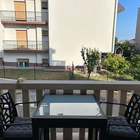 Apartmani Baki Podstrana Esterno foto