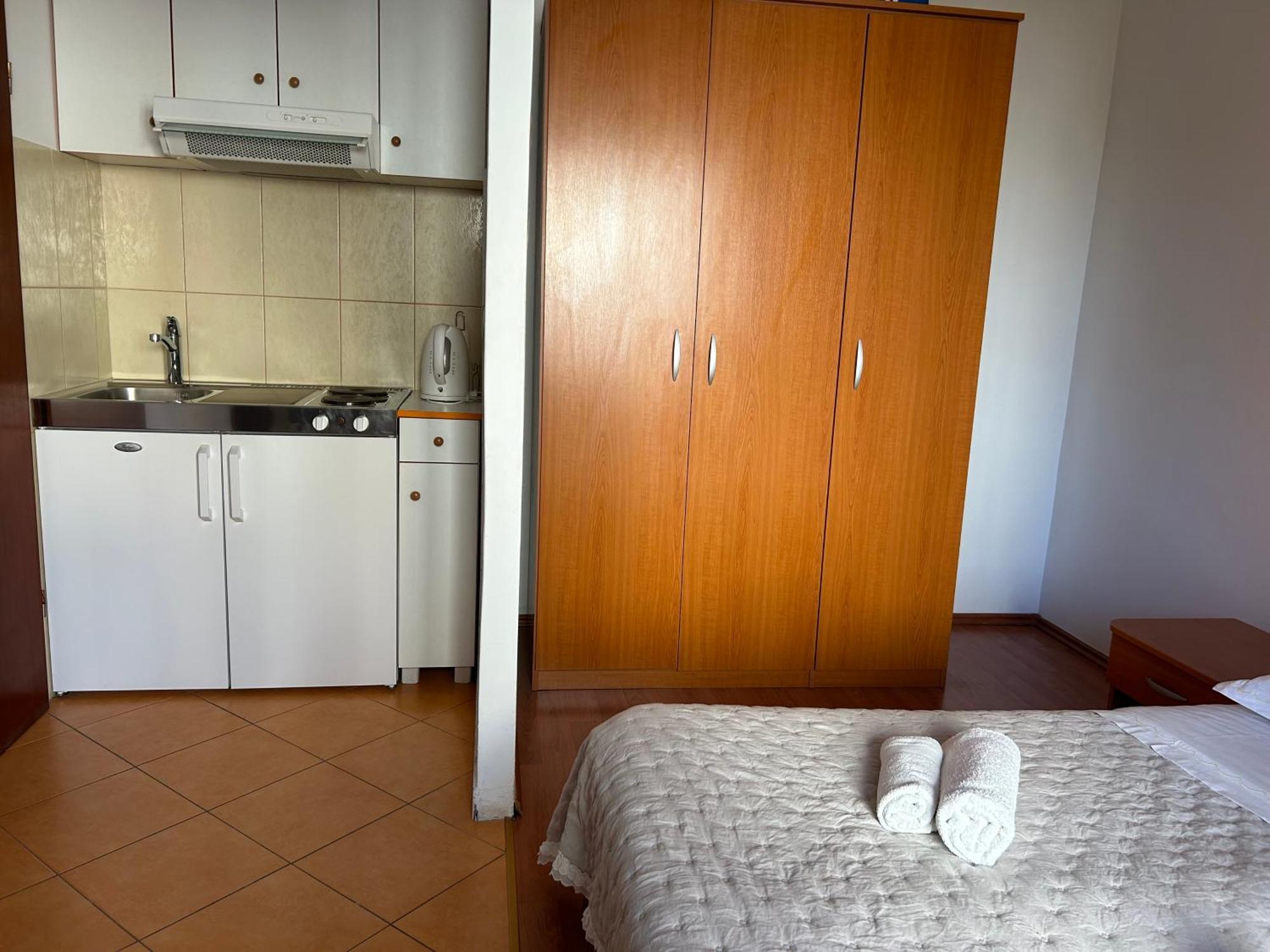 Apartmani Baki Podstrana Esterno foto