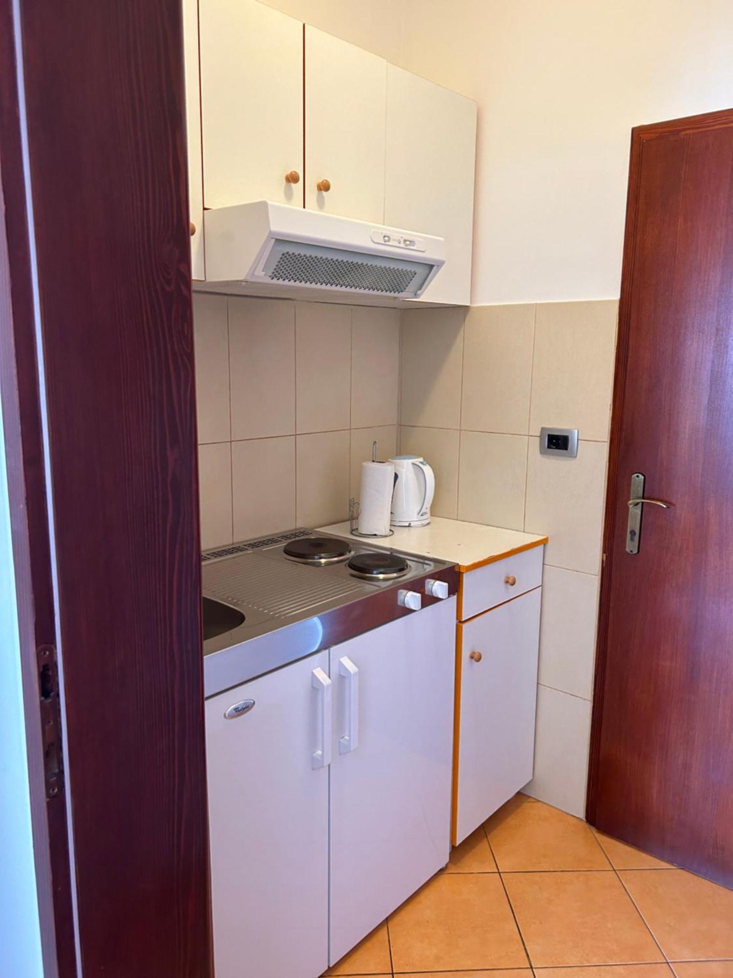 Apartmani Baki Podstrana Esterno foto